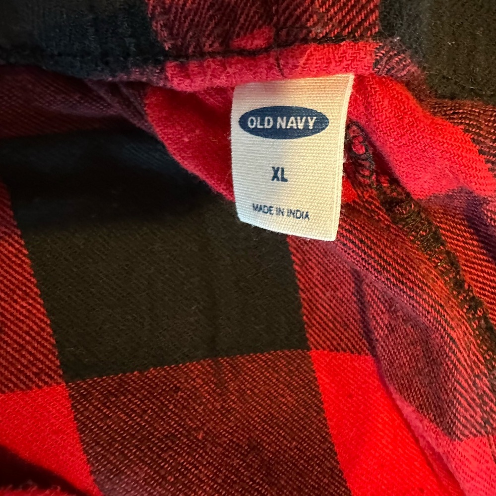 Old Navy Red and Black Plaid Pajama Pants - Picture 4 of 4